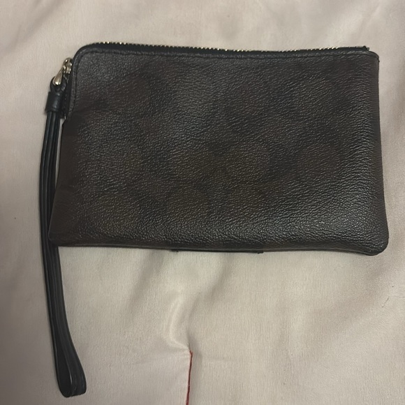 Coach Black Wristlet Bag - Picture 3 of 5